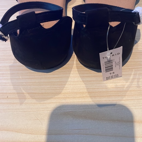 Torrid rhinestones flats w/ ankle straps size 7.5 Wide Width New never been worn - Picture 6 of 9